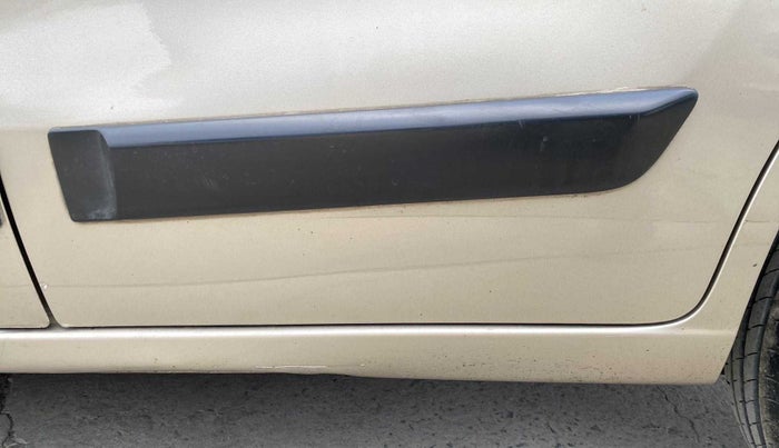 2016 Maruti Wagon R 1.0 LXI CNG, CNG, Manual, 47,140 km, Rear left door - Minor scratches