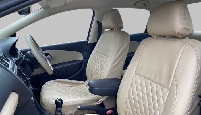 2016 Volkswagen Ameo HIGHLINE1.2L, Petrol, Manual, 54,339 km, Right Side Front Door Cabin