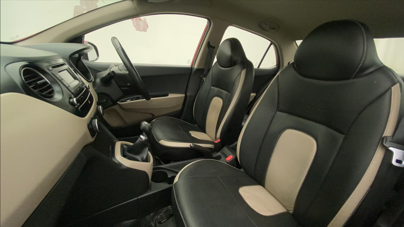2015 Hyundai Xcent SX 1.2 (O), Petrol, Manual, 60,719 km, Right Side Front Door Cabin