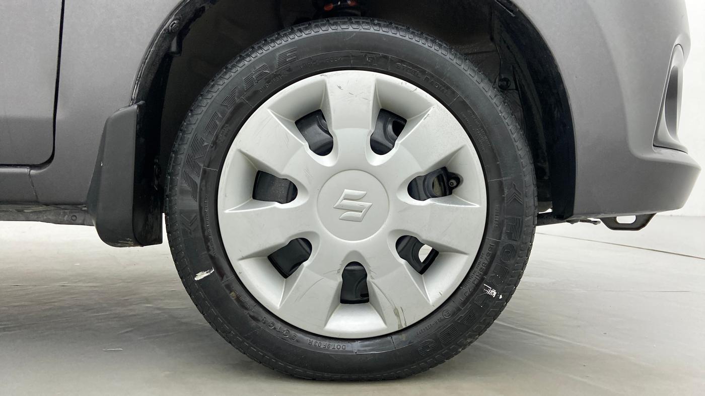 2018 Maruti Alto K10 VXI P, Petrol, Manual, 23,281 km, Right Front Wheel