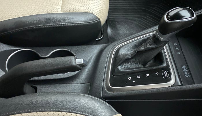 2019 Hyundai Verna 1.6 SX VTVT AT (O), Petrol, Automatic, 33,423 km, Gear Lever
