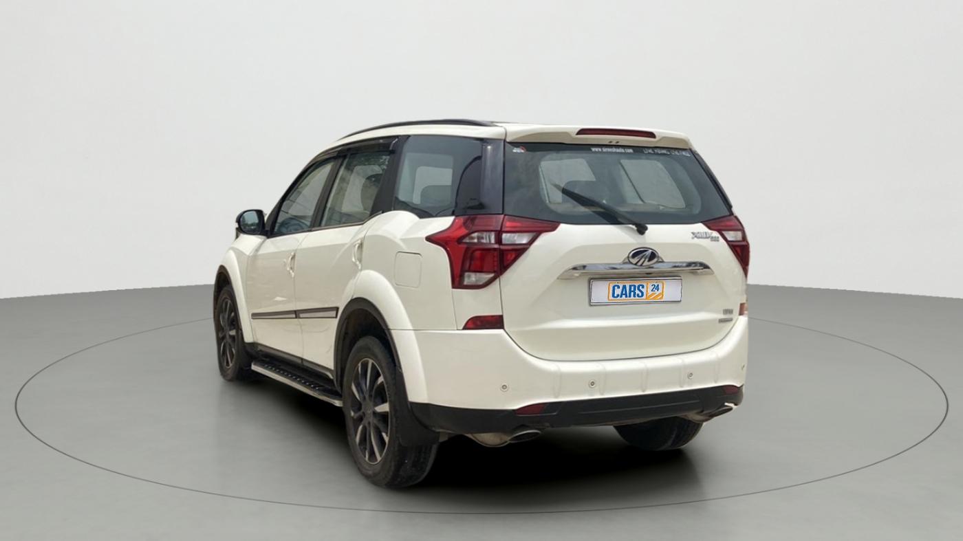 2019 Mahindra XUV500 W11 (O) AT, Diesel, Automatic, 11,105 km, Left Back Diagonal