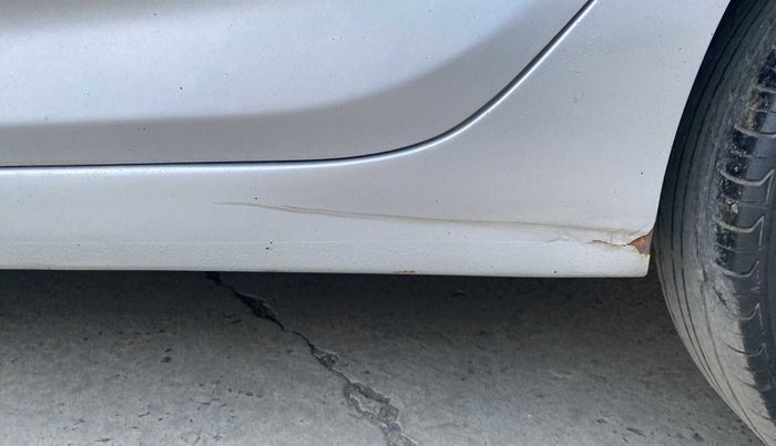 2013 Hyundai Verna FLUIDIC VTVT 1.6 EX AT, Petrol, Automatic, 88,756 km, Left running board - Minor scratches