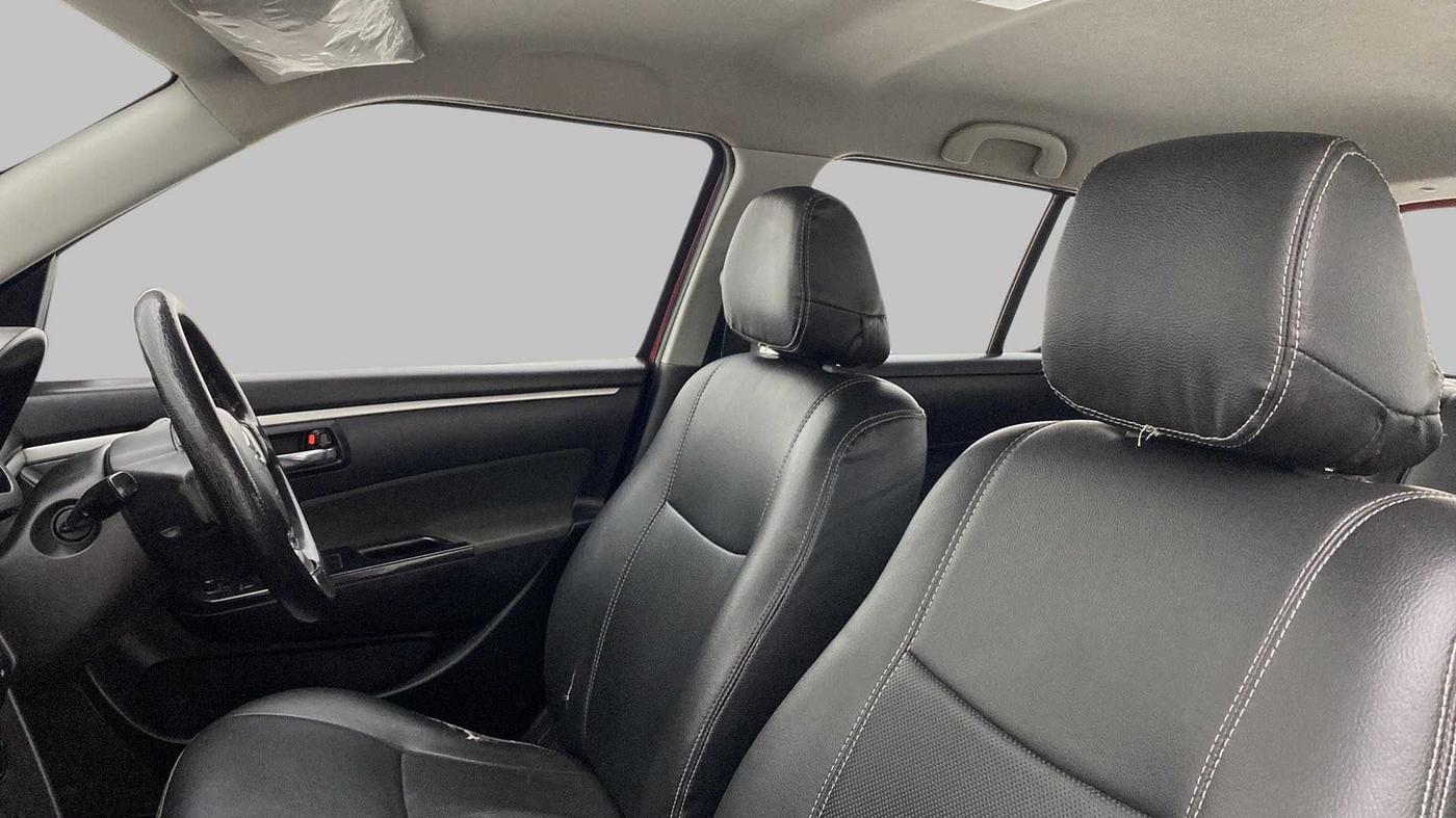 2017 Maruti Swift VDI ABS, Diesel, Manual, 1,05,133 km, Right Side Front Door Cabin