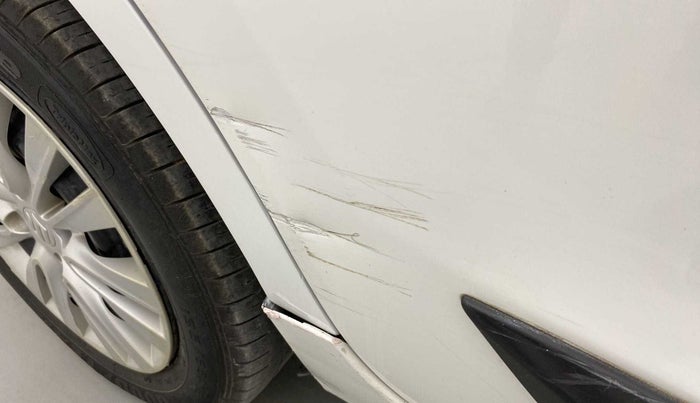2019 Maruti Baleno DELTA PETROL 1.2, Petrol, Manual, 1,05,614 km, Right rear door - Minor scratches