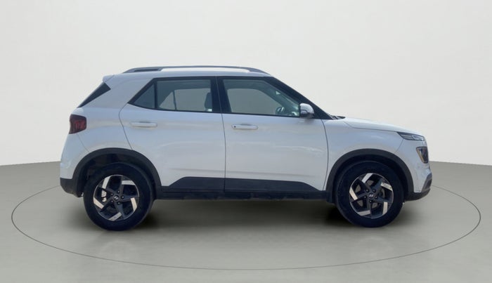 2020 Hyundai VENUE SX 1.5 CRDI, Diesel, Manual, 46,381 km, Right Side View