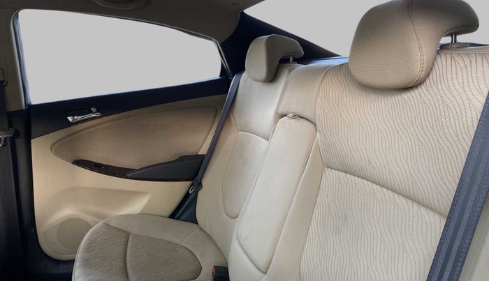 2013 Hyundai Verna FLUIDIC 1.6 CRDI SX, Diesel, Manual, 52,255 km, Right Side Rear Door Cabin