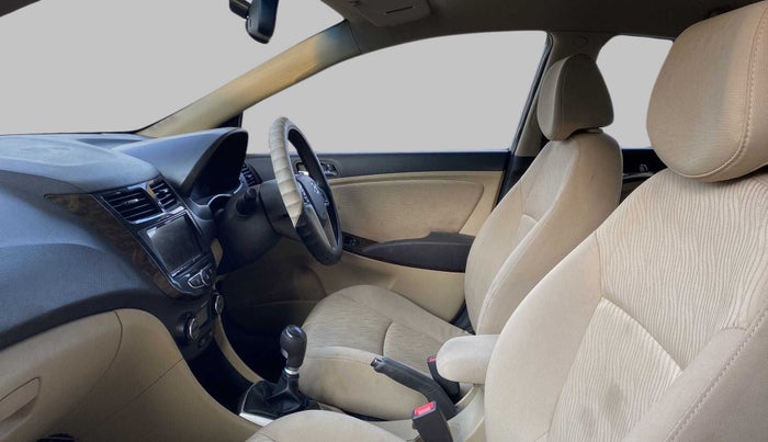 2013 Hyundai Verna FLUIDIC 1.6 CRDI SX, Diesel, Manual, 52,255 km, Right Side Front Door Cabin