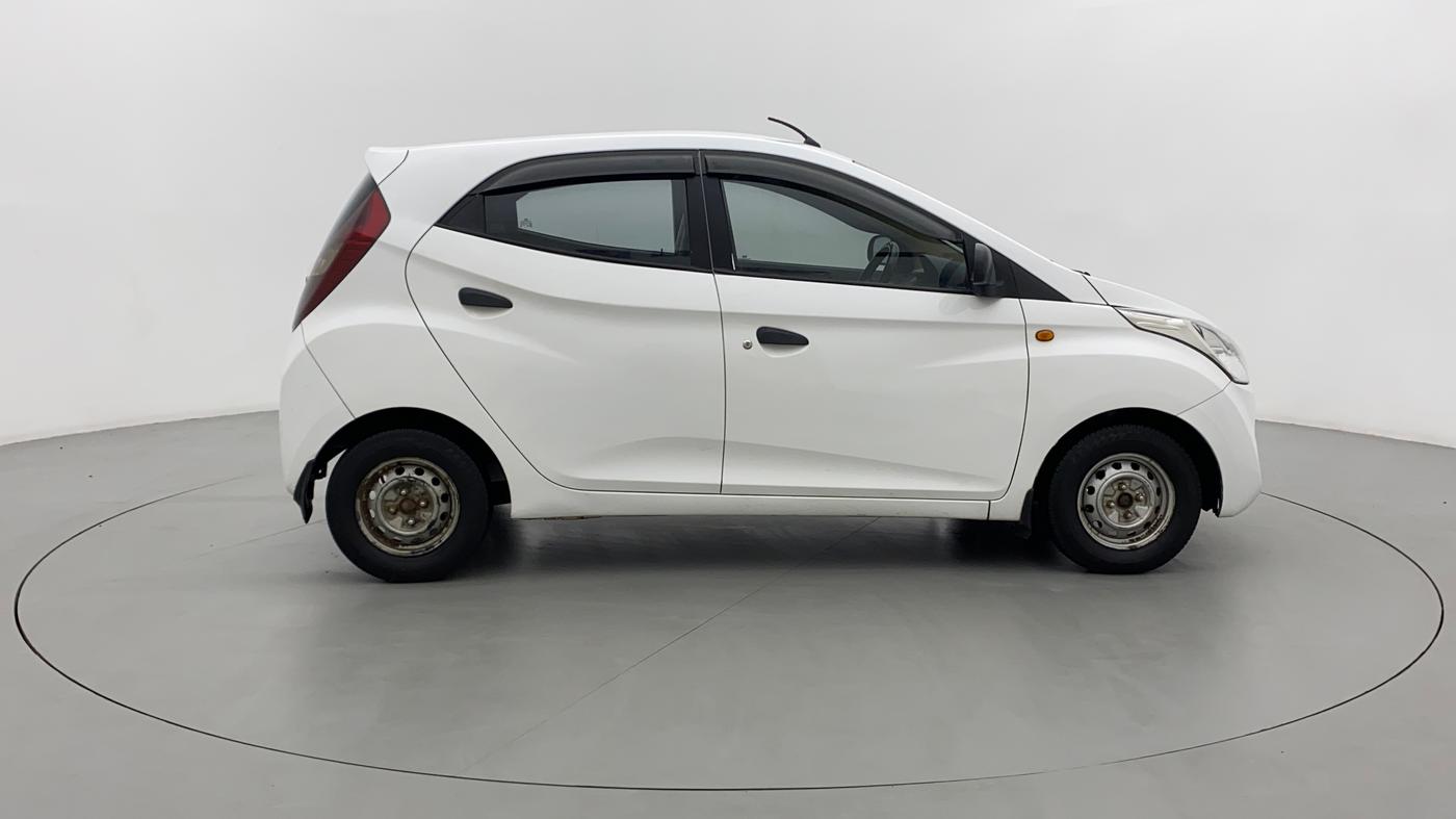 2016 Hyundai Eon ERA PLUS (O), Petrol, Manual, 52,995 km, Right Side View