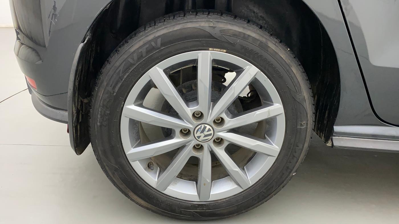 2021 Volkswagen Polo HIGHLINE PLUS 1.0L TSI AT, Petrol, Automatic, 13,390 km, Right Rear Wheel