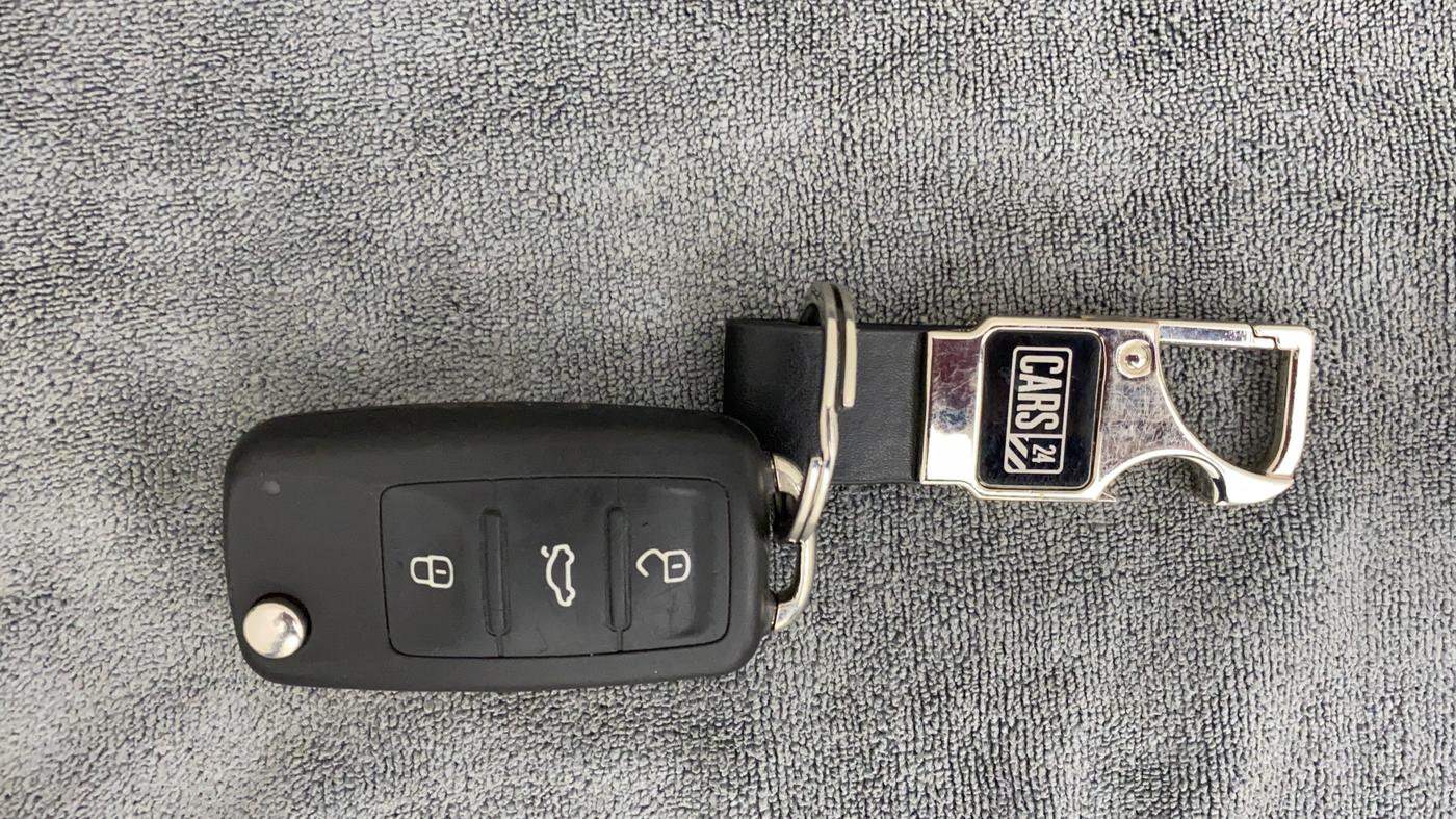 2021 Volkswagen Polo HIGHLINE PLUS 1.0L TSI AT, Petrol, Automatic, 13,390 km, Key Close Up