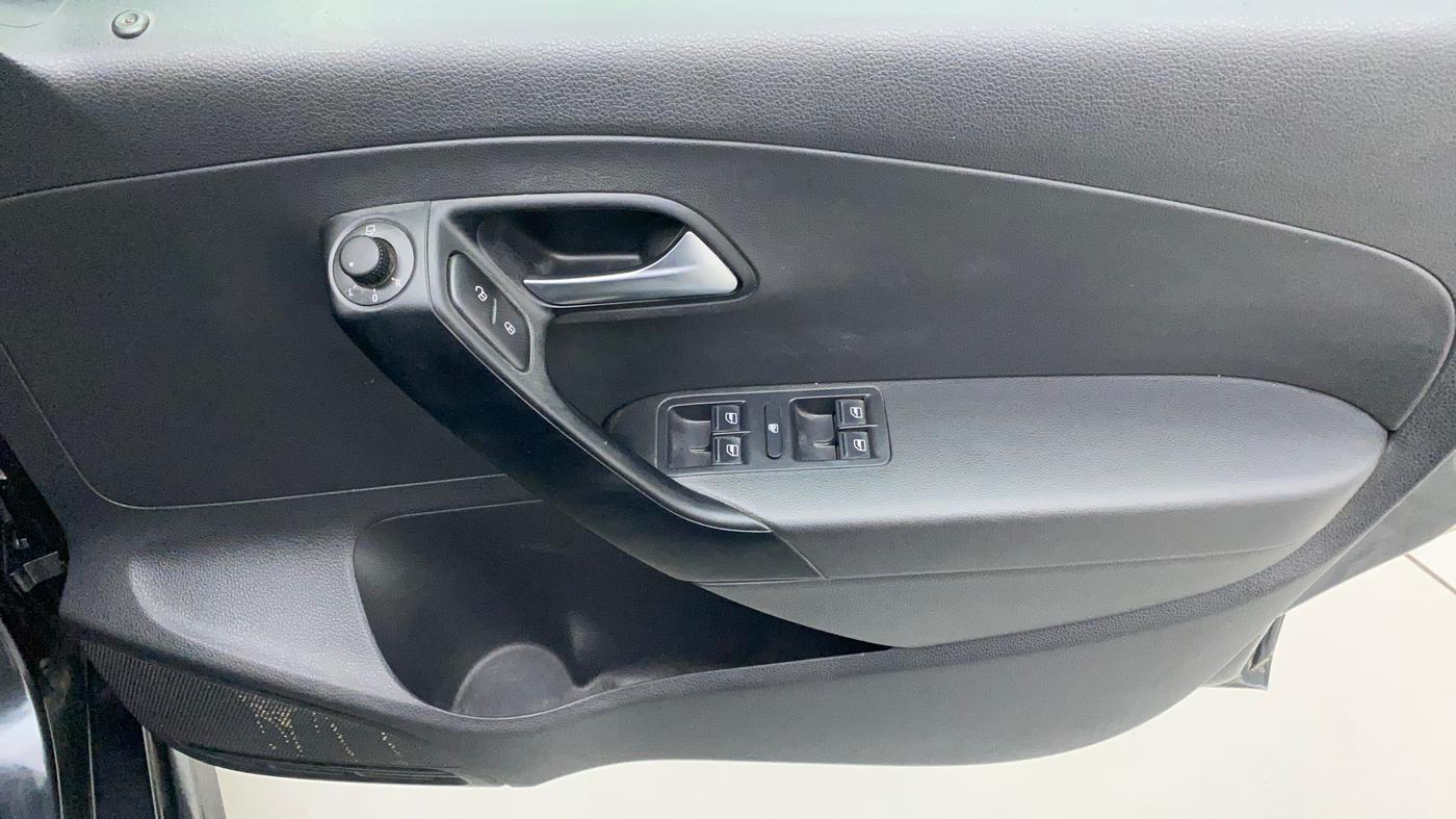 2021 Volkswagen Polo HIGHLINE PLUS 1.0L TSI AT, Petrol, Automatic, 13,390 km, Driver Side Door Panels Control