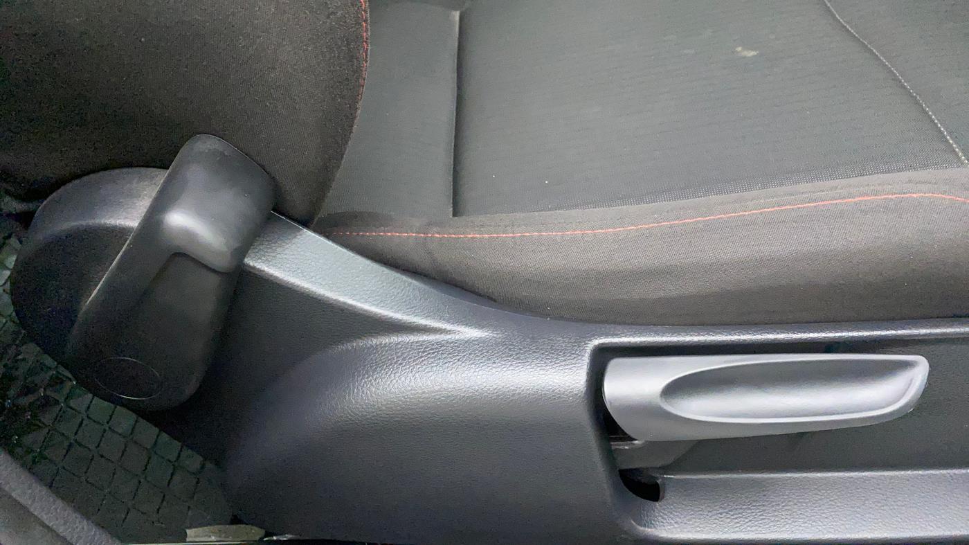 2021 Volkswagen Polo HIGHLINE PLUS 1.0L TSI AT, Petrol, Automatic, 13,390 km, Driver Side Adjustment Panel