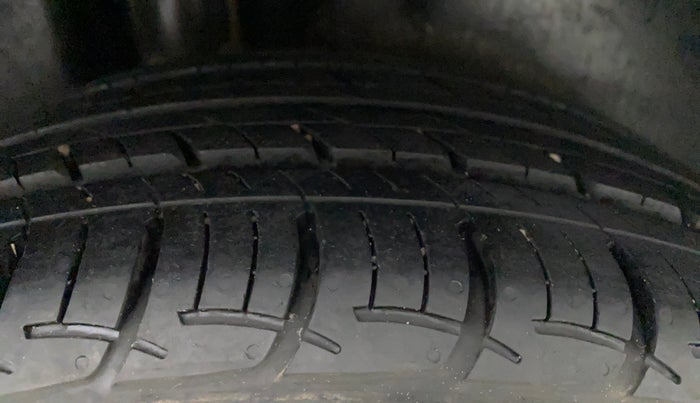 2021 Volkswagen Polo HIGHLINE PLUS 1.0L TSI AT, Petrol, Automatic, 13,390 km, Right Rear Tyre Tread