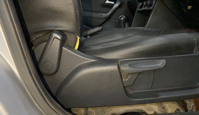 2020 Volkswagen Polo COMFORTLINE PLUS 1.0L MPI, Petrol, Manual, 64,659 km, Driver Side Adjustment Panel