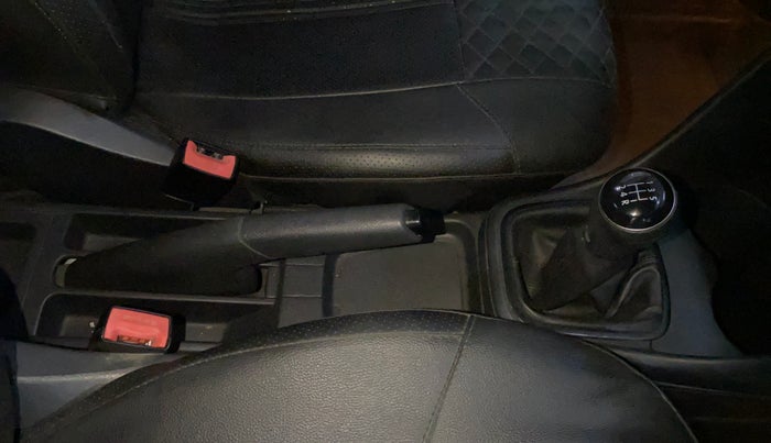 2020 Volkswagen Polo COMFORTLINE PLUS 1.0L MPI, Petrol, Manual, 64,659 km, Gear Lever