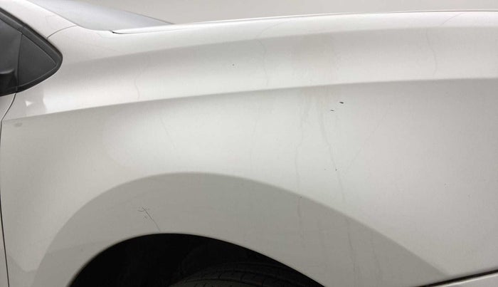 2017 Volkswagen Vento HIGHLINE PLUS 1.2 AT 16 ALLOY, Petrol, Automatic, 41,352 km, Right fender - Minor scratches