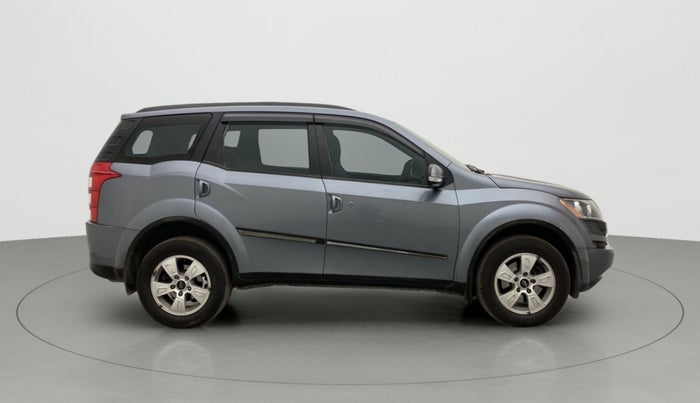2014 Mahindra XUV500 W8 FWD, Diesel, Manual, 55,990 km, Right Side View