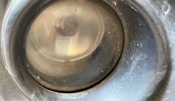 2014 Maruti Ertiga VDI, Diesel, Manual, 75,603 km, Right fog light - Not working