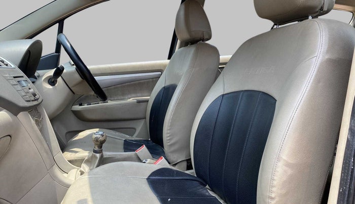 2014 Maruti Ertiga VDI, Diesel, Manual, 75,603 km, Right Side Front Door Cabin