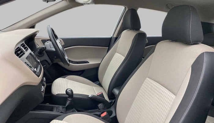 2020 Hyundai Elite i20 SPORTZ PLUS 1.2, Petrol, Manual, 40,704 km, Right Side Front Door Cabin