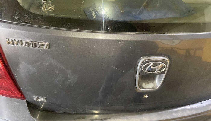 2011 Hyundai i10 MAGNA 1.2, Petrol, Manual, 45,746 km, Dicky (Boot door) - Minor scratches