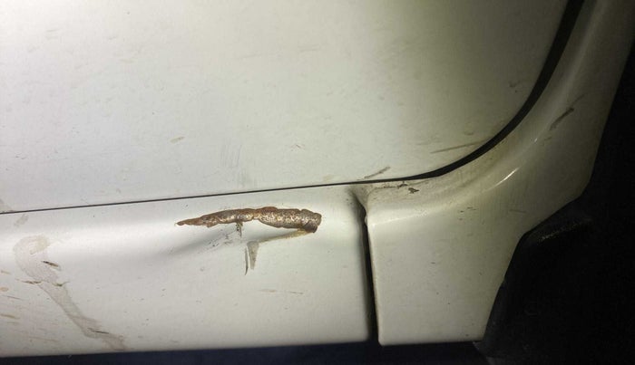 2020 Maruti Alto VXI, Petrol, Manual, 28,328 km, Right running board - Slightly dented