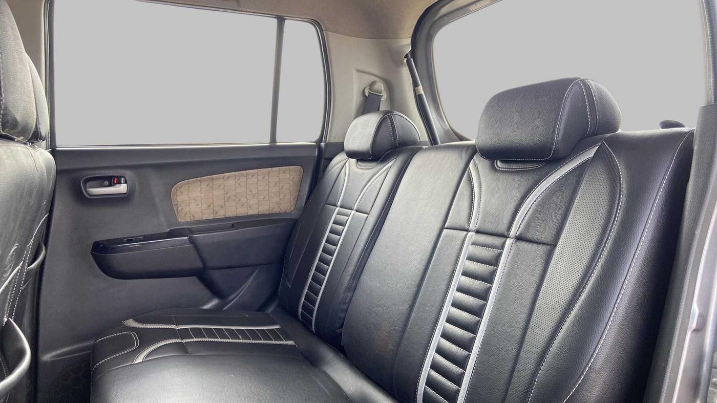 2017 Maruti Wagon R 1.0 VXI+, Petrol, Manual, 94,753 km, Right Side Rear Door Cabin