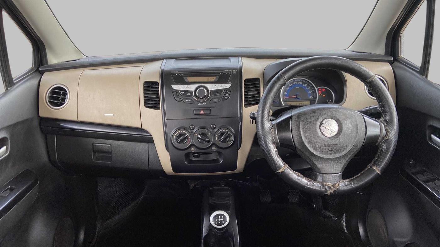 2017 Maruti Wagon R 1.0 VXI+, Petrol, Manual, 94,753 km, Dashboard