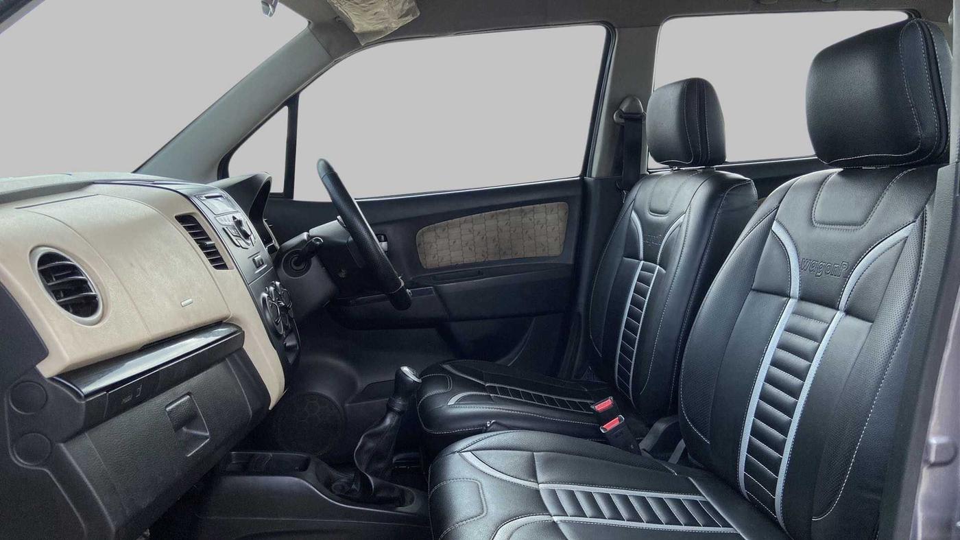 2017 Maruti Wagon R 1.0 VXI+, Petrol, Manual, 94,753 km, Right Side Front Door Cabin