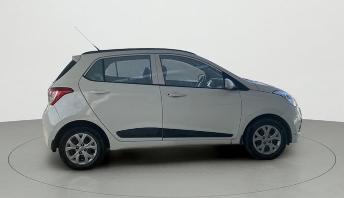 2016 Hyundai Grand i10 SPORTZ 1.2 KAPPA VTVT, Petrol, Manual, 47,237 km, Right Side View