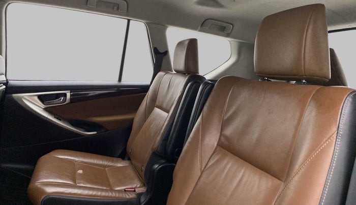 2016 Toyota Innova Crysta 2.8 ZX AT 7 STR, Diesel, Automatic, 78,374 km, Right Side Rear Door Cabin