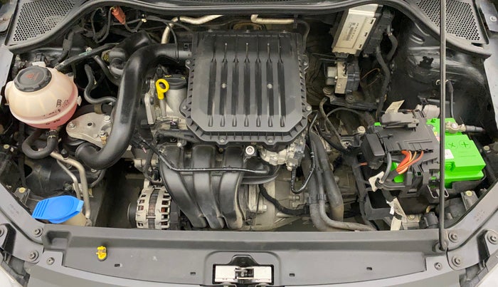 2019 Volkswagen Ameo COMFORTLINE 1.0L, Petrol, Manual, 1,19,544 km, Open Bonet