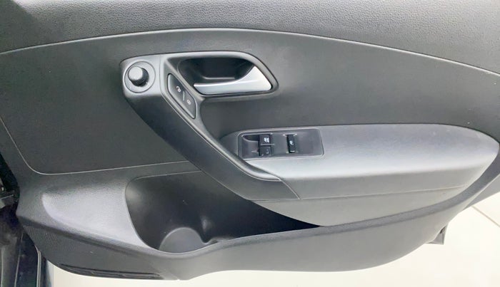 2019 Volkswagen Ameo COMFORTLINE 1.0L, Petrol, Manual, 1,19,544 km, Driver Side Door Panels Control