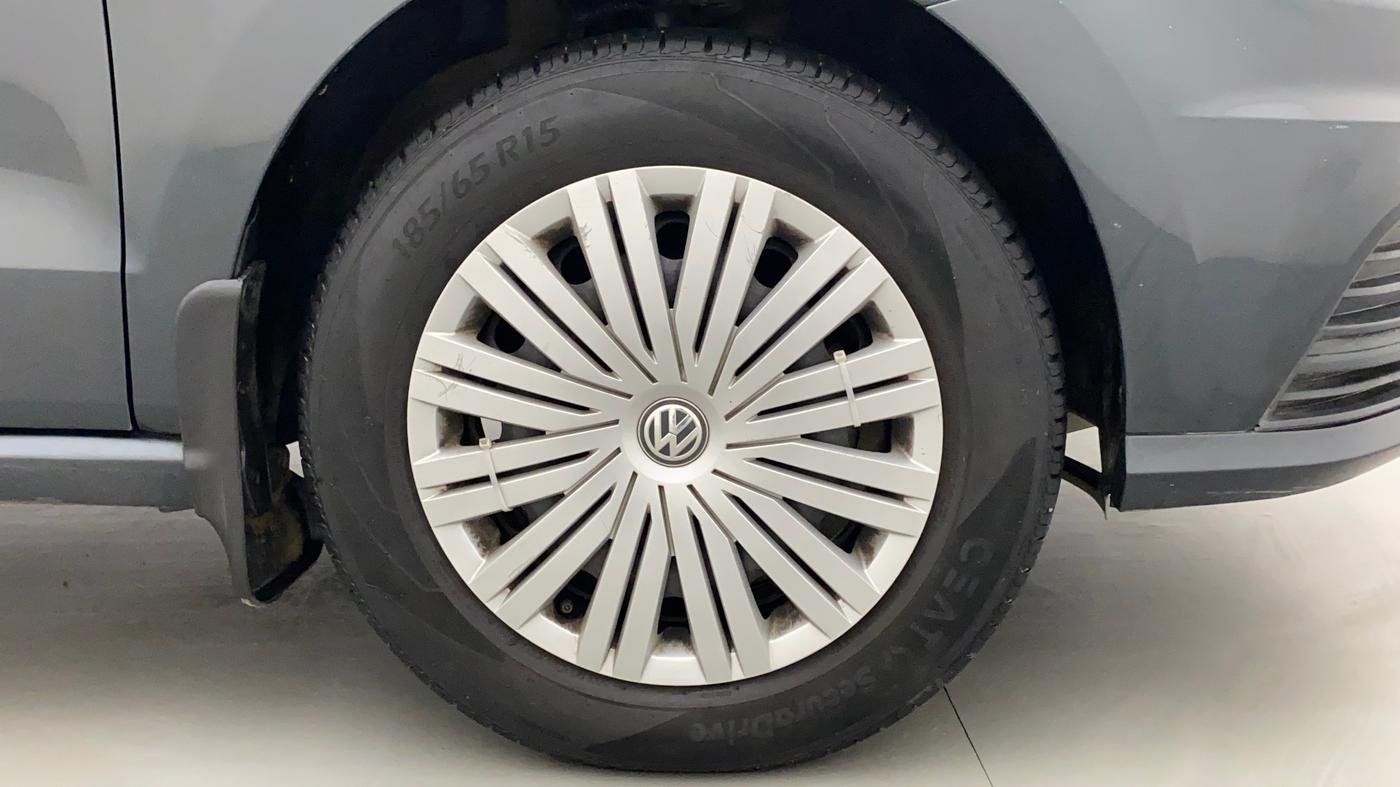 2019 Volkswagen Ameo COMFORTLINE 1.0L, Petrol, Manual, 1,19,544 km, Right Front Wheel