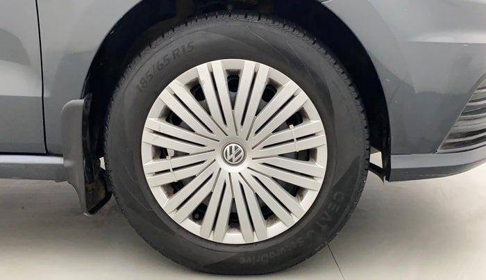 2019 Volkswagen Ameo COMFORTLINE 1.0L, Petrol, Manual, 1,19,544 km, Right Front Wheel
