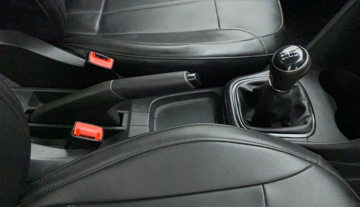2019 Volkswagen Ameo COMFORTLINE 1.0L, Petrol, Manual, 1,19,544 km, Gear Lever