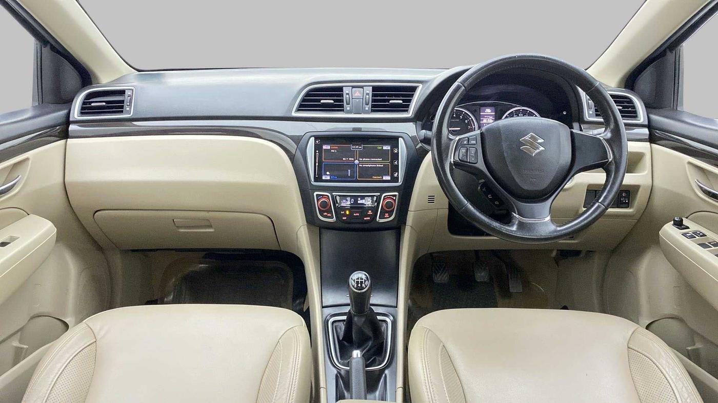 2016 Maruti Ciaz ZXI, Petrol, Manual, 66,149 km, Dashboard