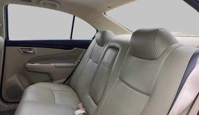 2016 Maruti Ciaz ZDI SHVS, Diesel, Manual, 79,019 km, Right Side Rear Door Cabin