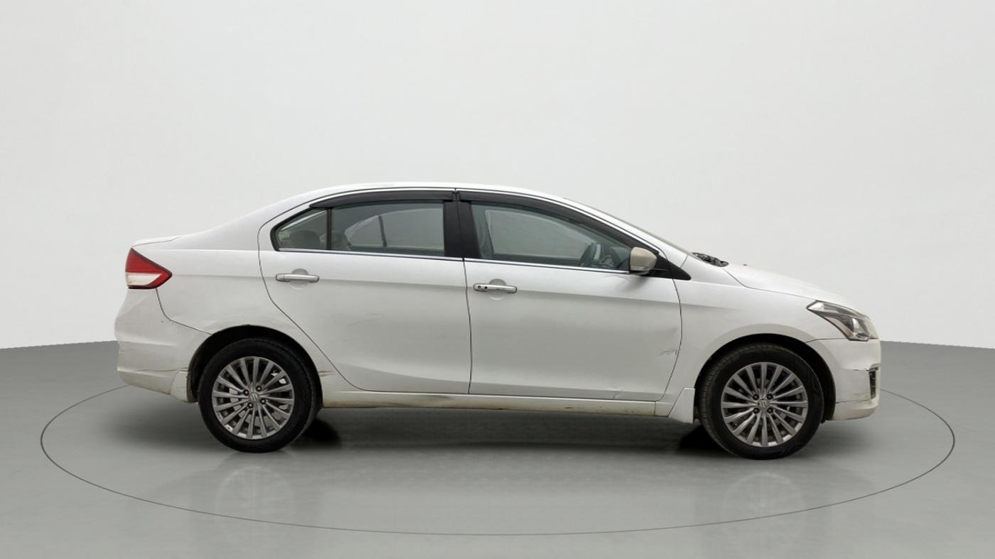 2016 Maruti Ciaz ZDI+ SHVS, Diesel, Manual, 1,10,103 km, Right Side View