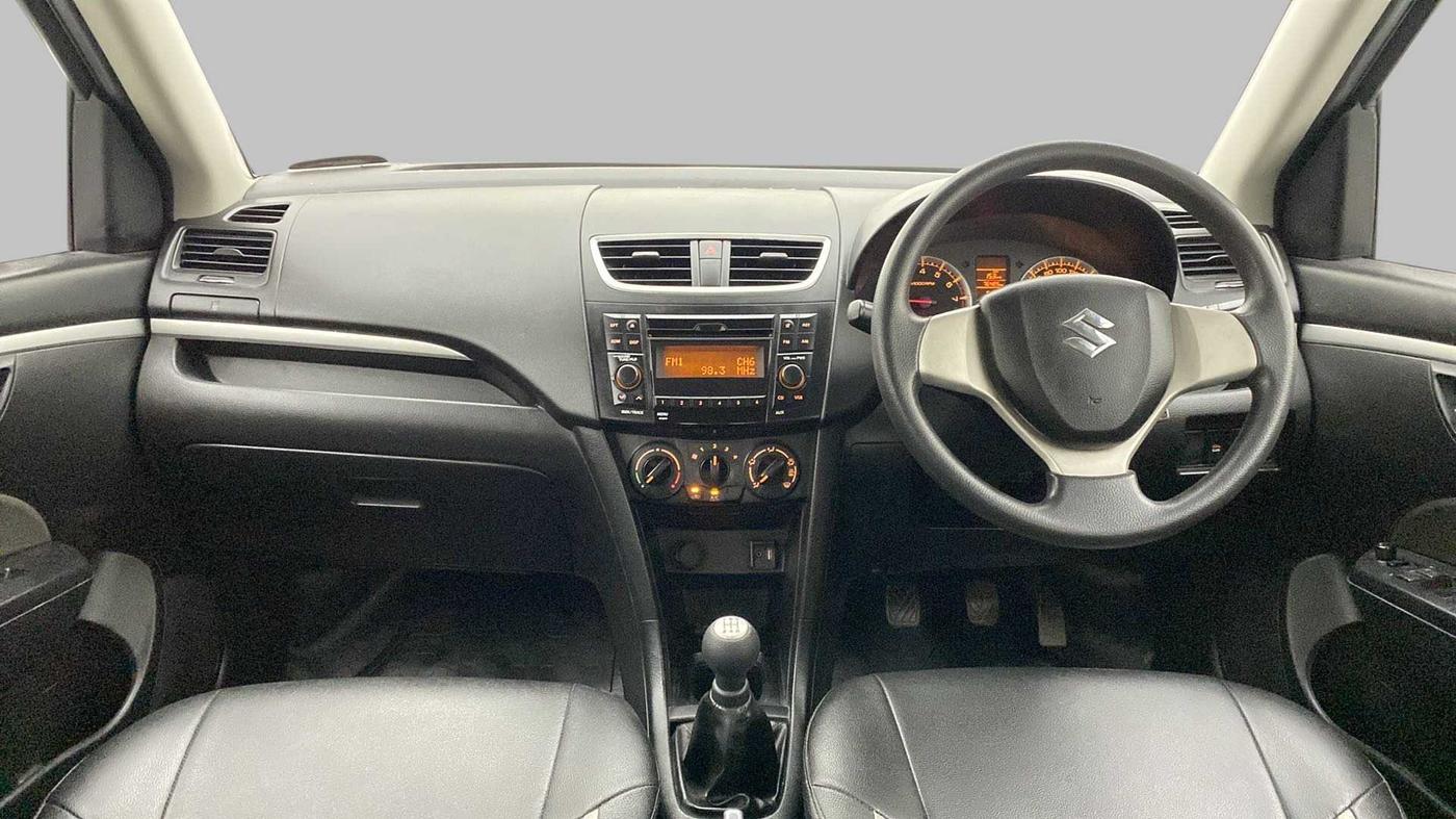 2015 Maruti Swift VXI, Petrol, Manual, 76,485 km, Dashboard