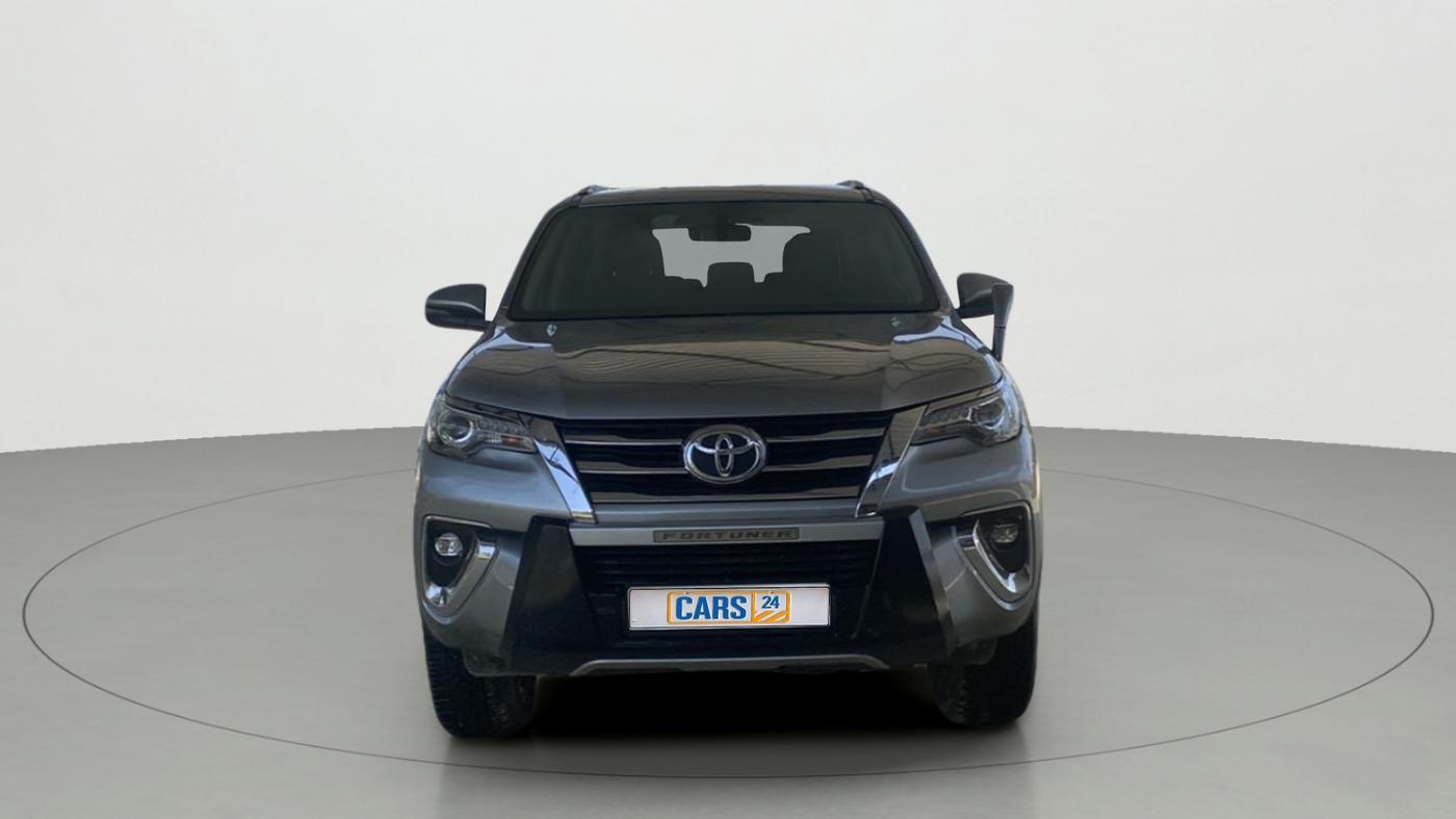 2018 Toyota Fortuner 2.8 4X2 AT, Diesel, Automatic, 29,486 km, Front