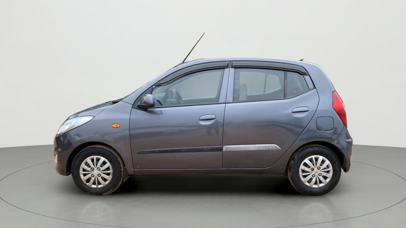 2016 Hyundai i10 SPORTZ 1.1, Petrol, Manual, 56,915 km, Left Side