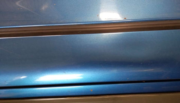 2015 Maruti Celerio VXI CNG, CNG, Manual, 80,581 km, Right C pillar - Slightly dented