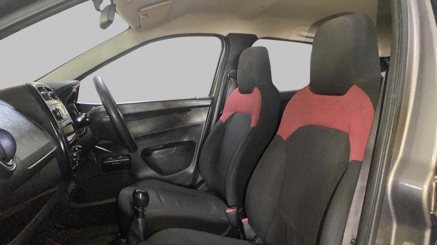 2017 Renault Kwid RXL, Petrol, Manual, 74,754 km, Right Side Front Door Cabin