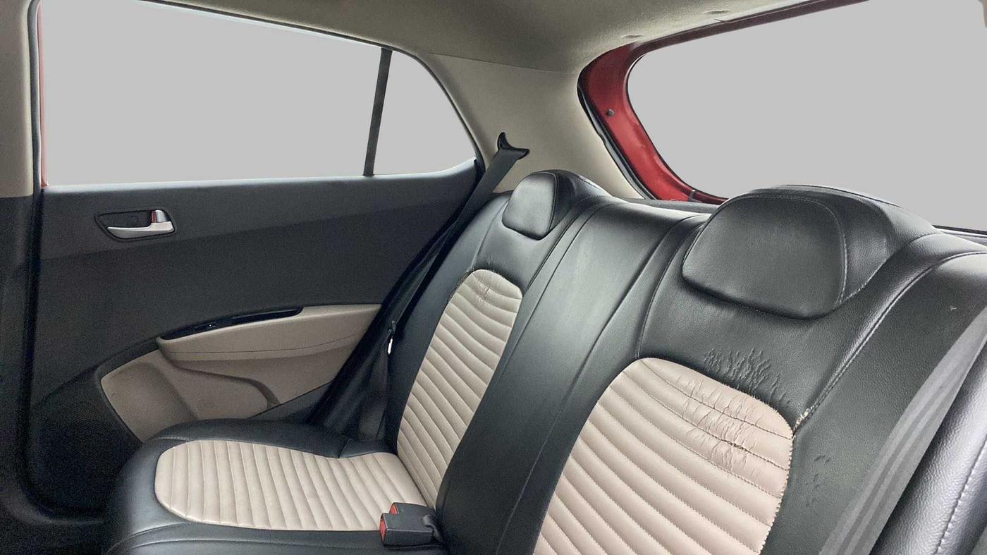 2018 Hyundai Grand i10 SPORTZ AT 1.2 KAPPA VTVT, Petrol, Automatic, 53,576 km, Right Side Rear Door Cabin