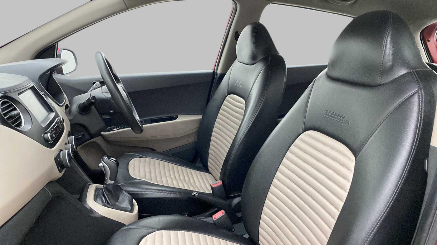 2018 Hyundai Grand i10 SPORTZ AT 1.2 KAPPA VTVT, Petrol, Automatic, 53,576 km, Right Side Front Door Cabin