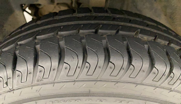 2018 Datsun Go Plus T, Petrol, Manual, 12,169 km, Left Front Tyre Tread