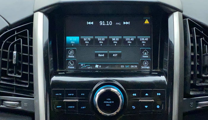 2018 Mahindra XUV500 W7, Diesel, Manual, 57,411 km, Infotainment System
