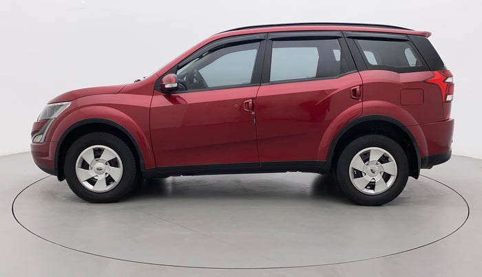 2018 Mahindra XUV500 W7, Diesel, Manual, 57,411 km, Left Side